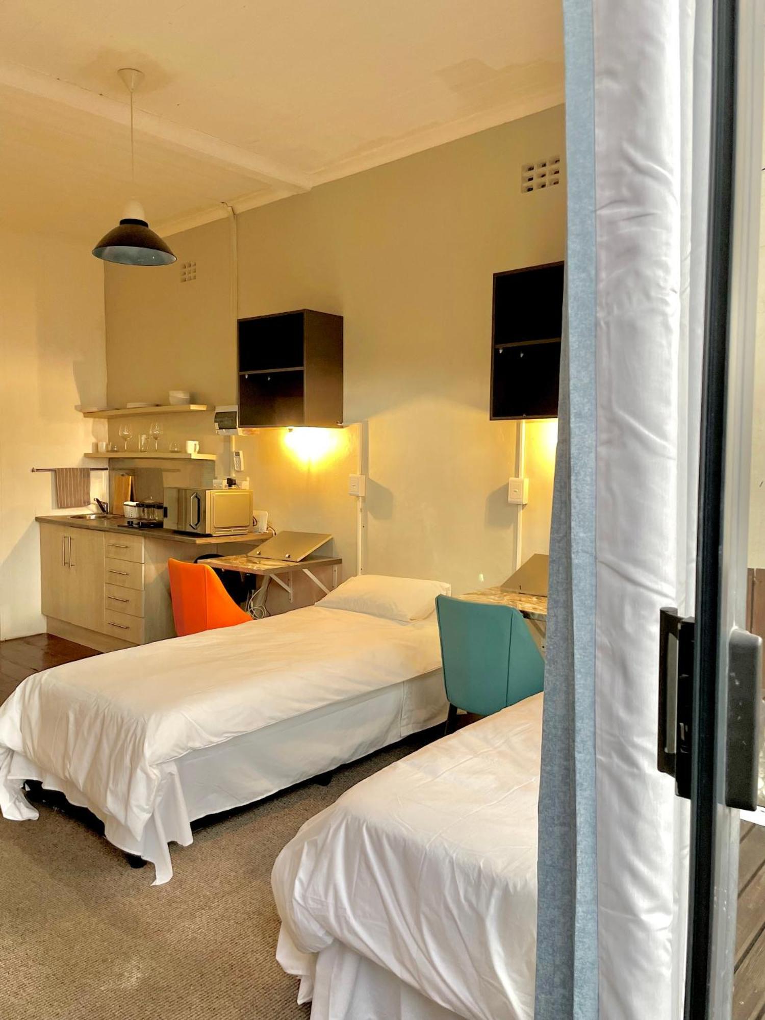 Cosy Richmond Hill Retreat Hotel Port Elizabeth Exterior photo